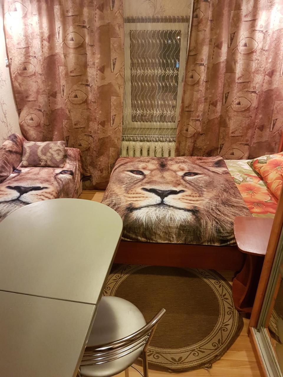 House Hotel Apartments 3 Rivne Zewnętrze zdjęcie